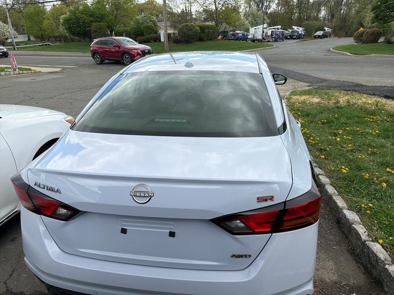 Nissan Altima 2.5 SR AWD Sedan 2024