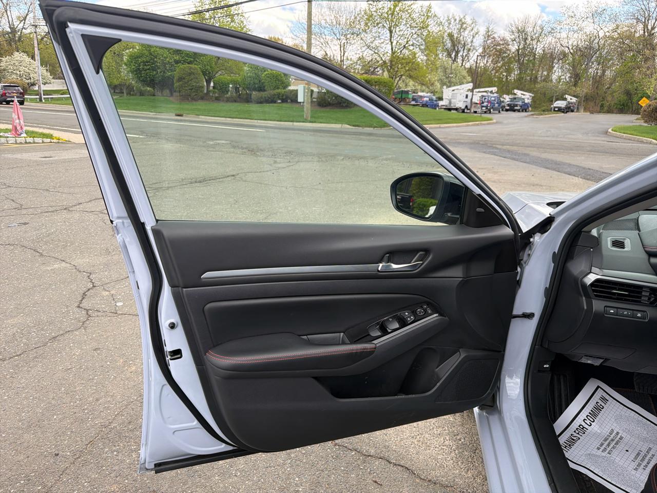 Nissan Altima 2.5 SR AWD Sedan 2024