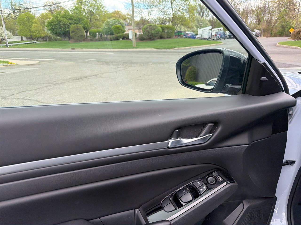 Nissan Altima 2.5 SR AWD Sedan 2024