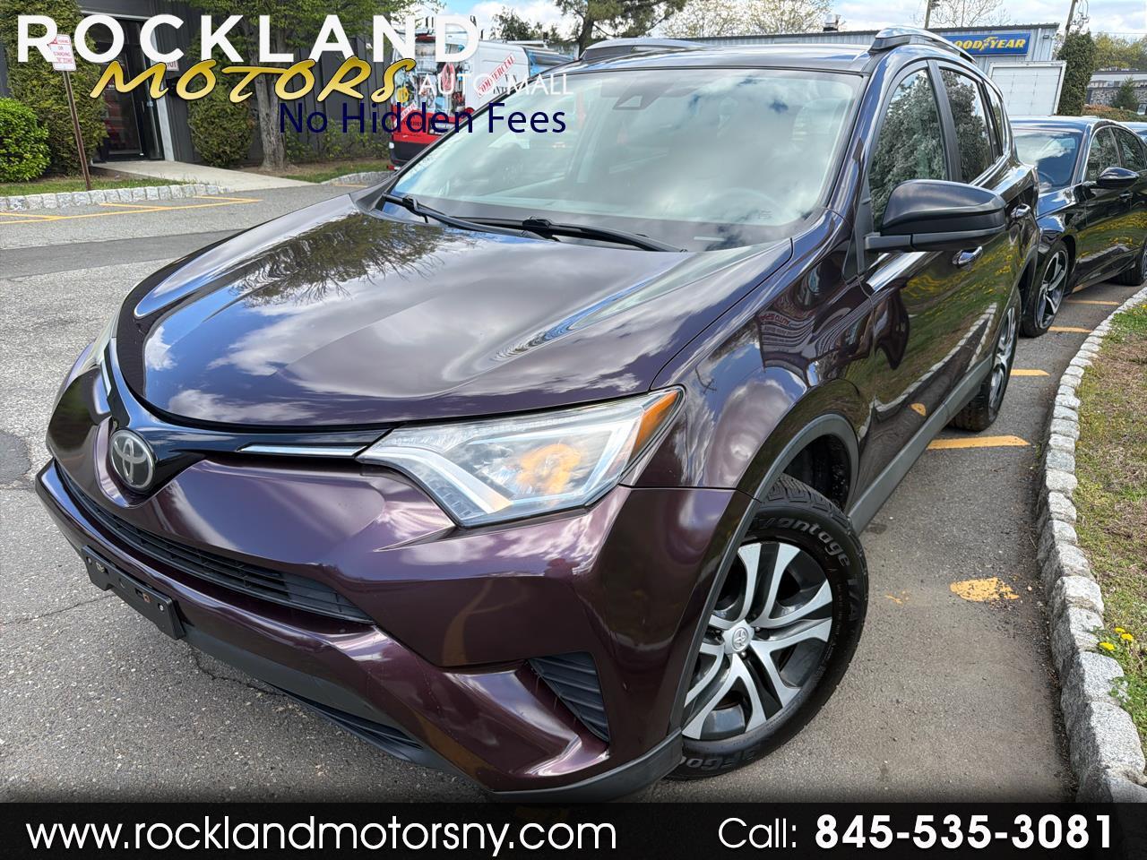 Toyota RAV4 LE AWD (Natl) 2017