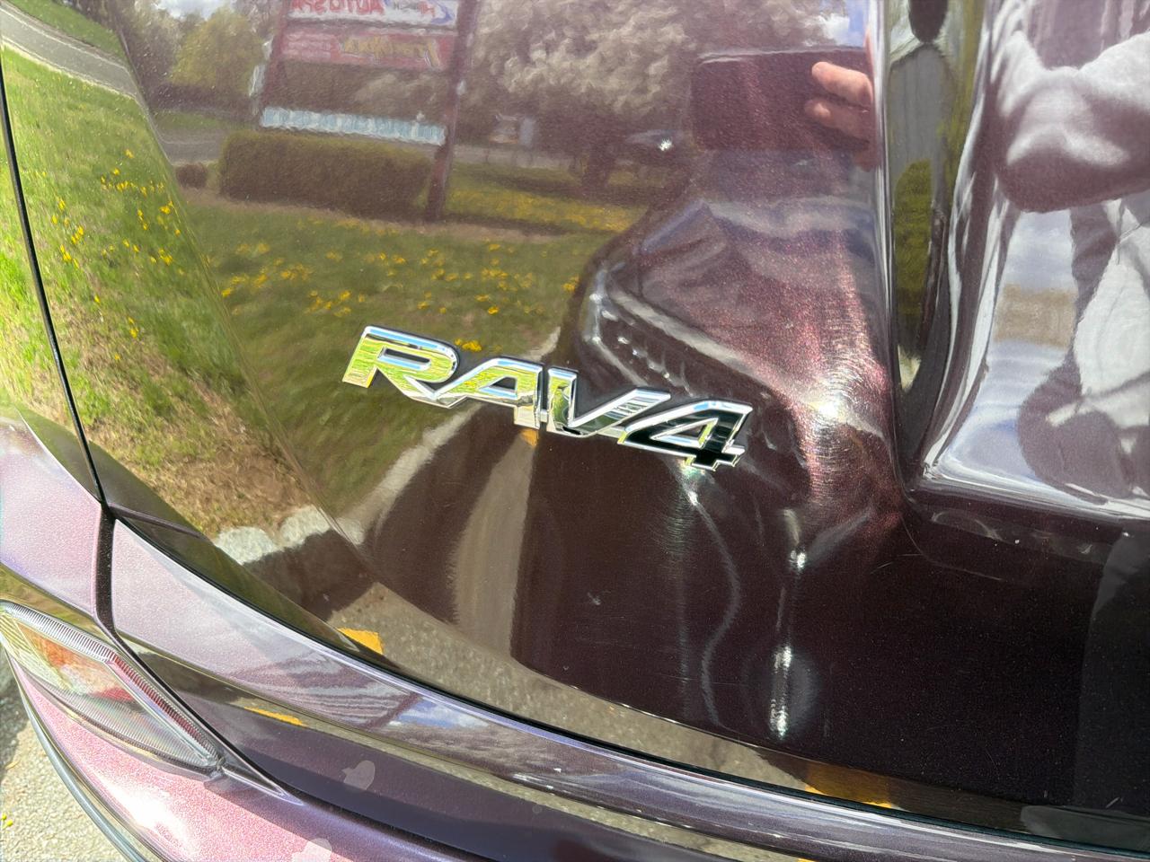 Toyota RAV4 LE AWD (Natl) 2017