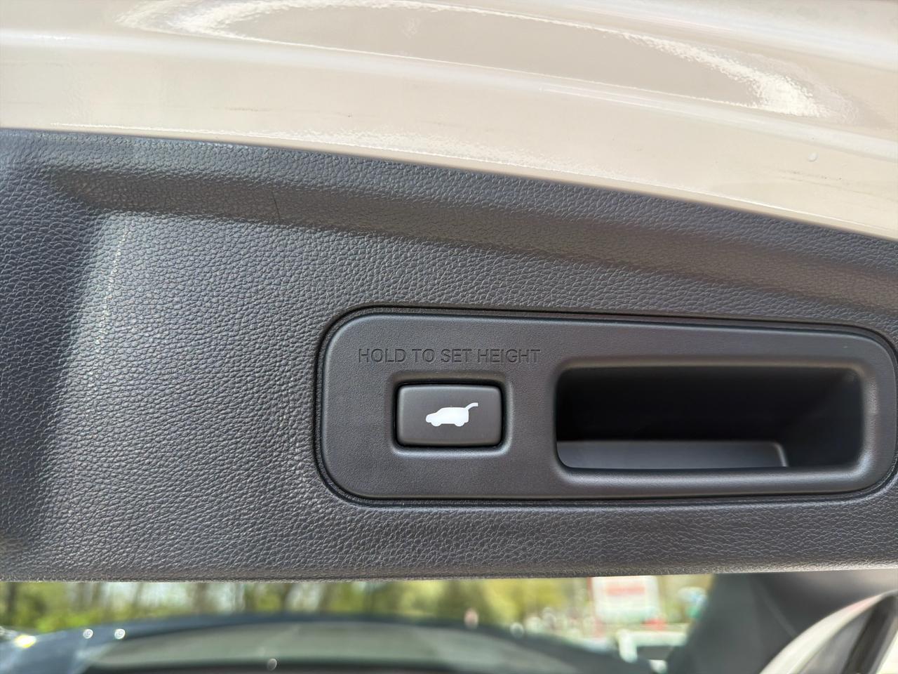 Acura MDX SH-AWD w/Technology Package 2023