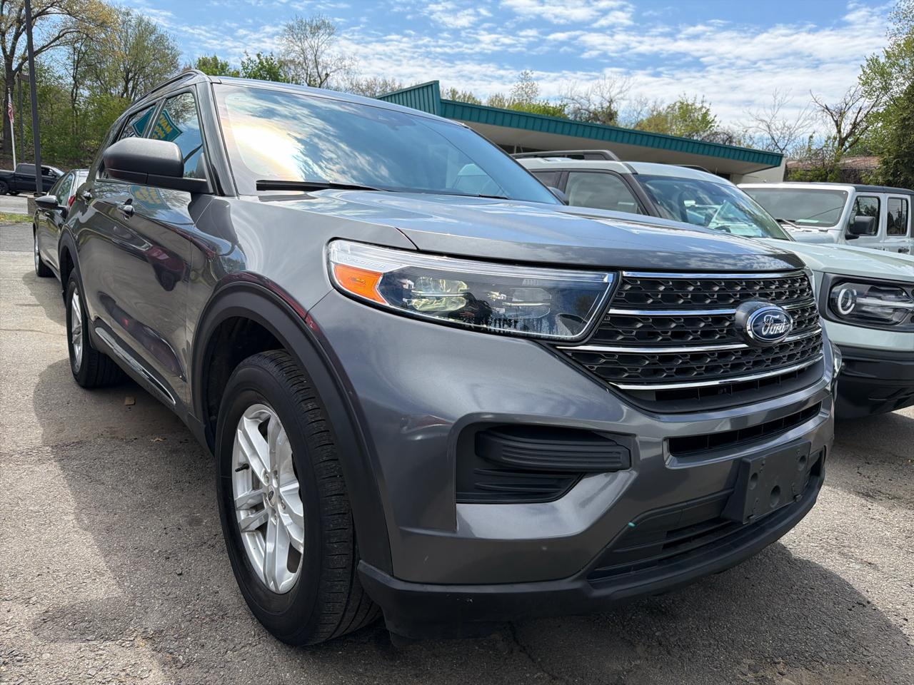 Ford Explorer XLT 2023