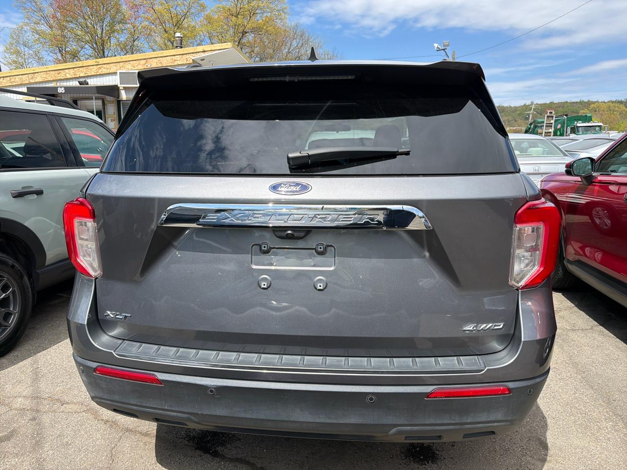 Ford Explorer XLT 2023