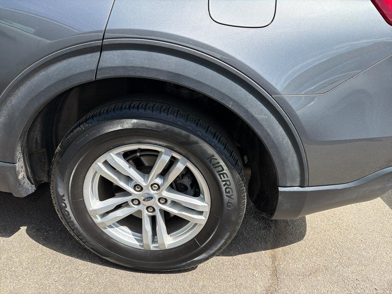 Ford Explorer XLT 2023