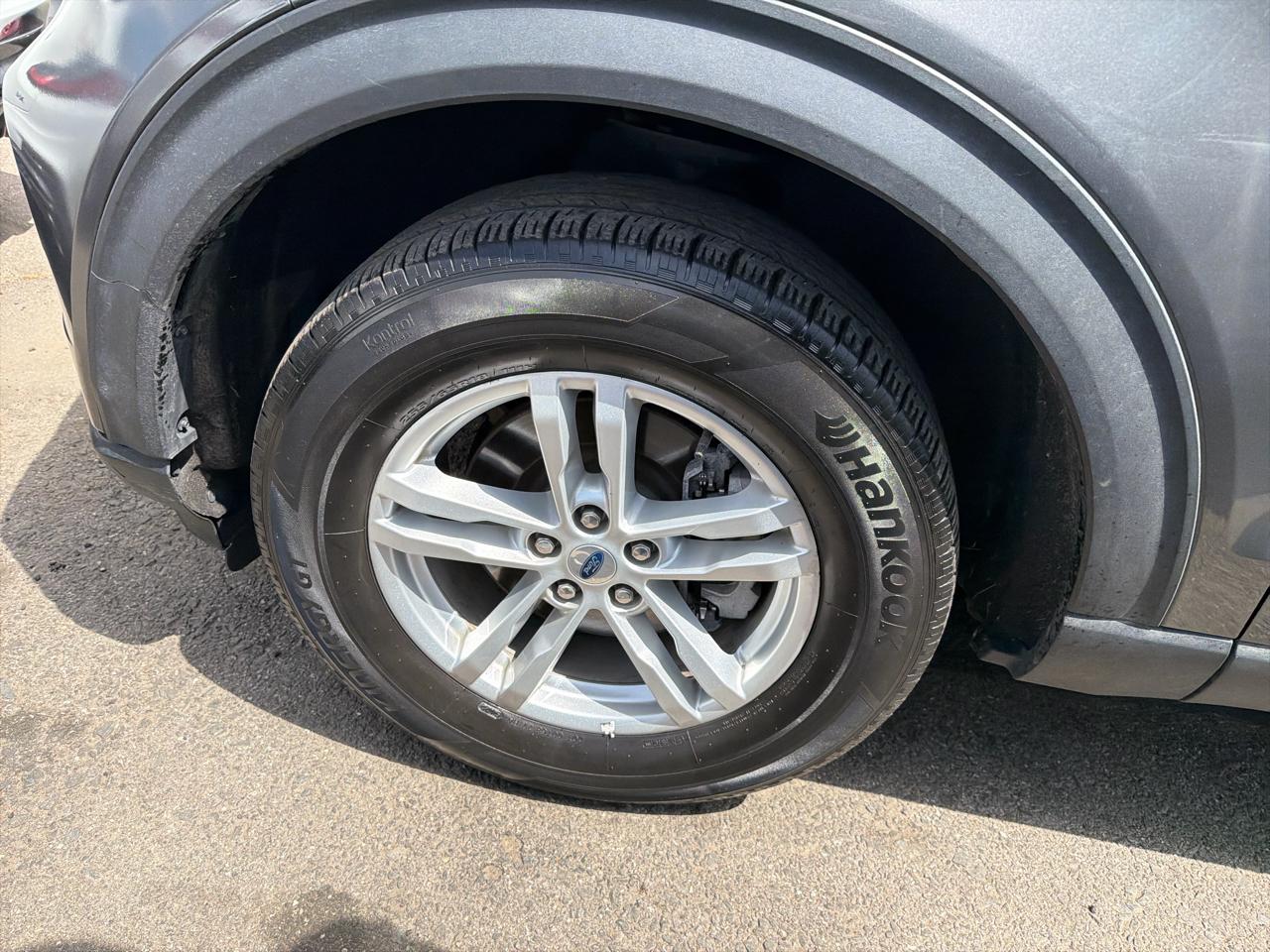 Ford Explorer XLT 2023