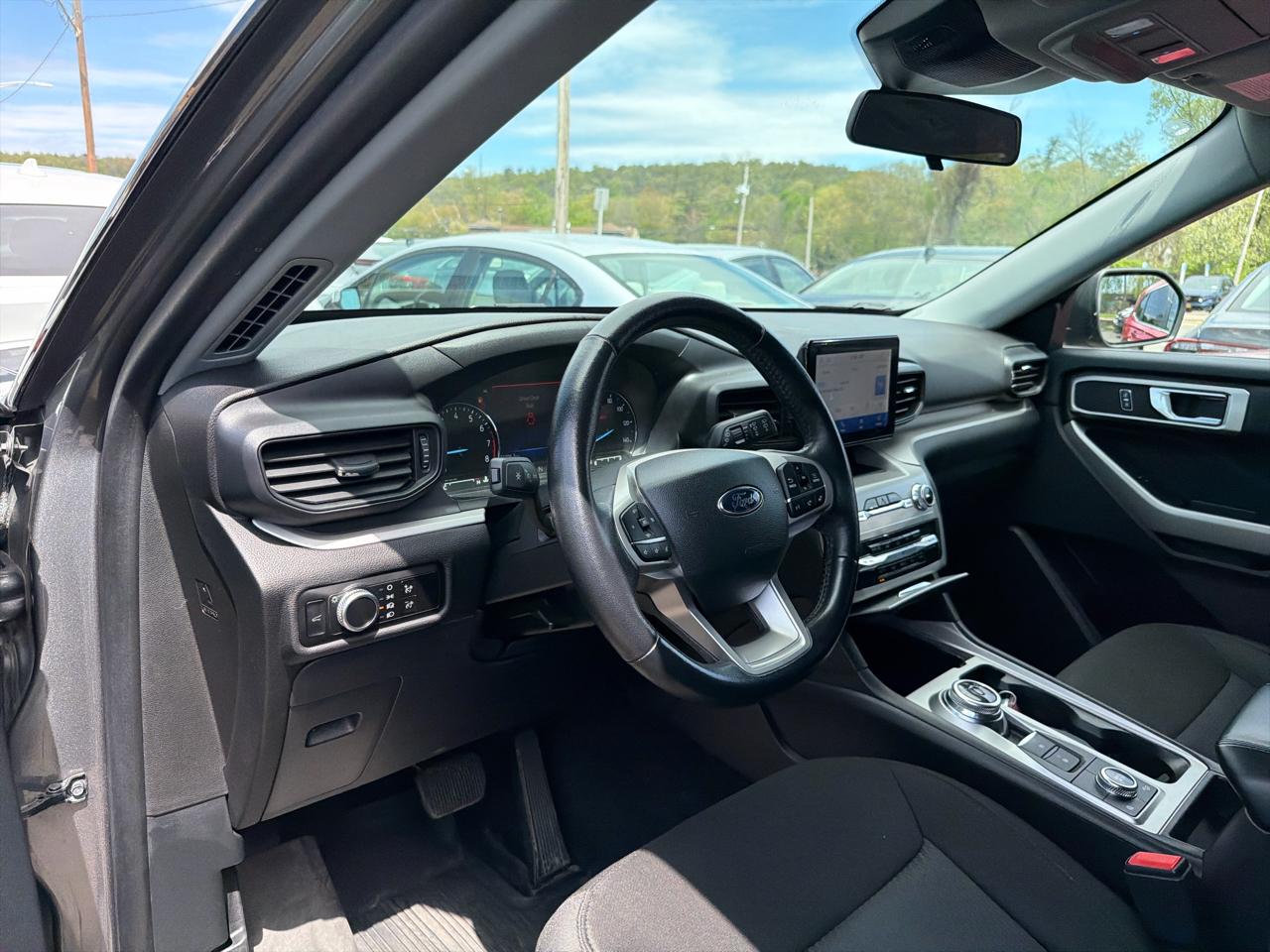 Ford Explorer XLT 2023