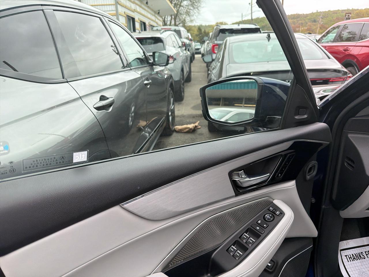 Acura MDX SH-AWD w/Technology Package 2023