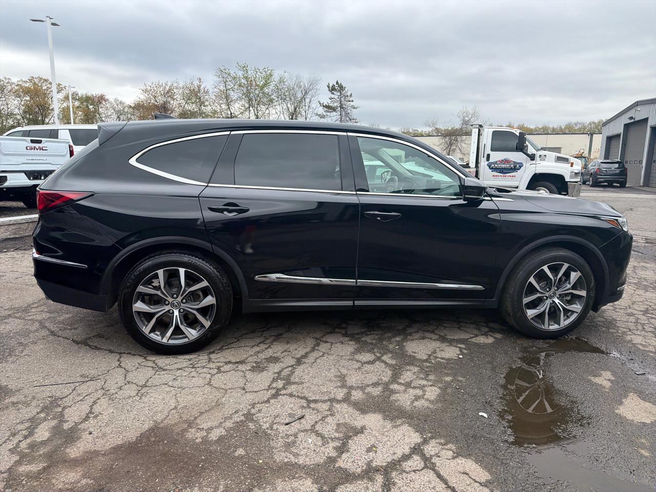 Acura MDX SH-AWD w/Technology Package 2023