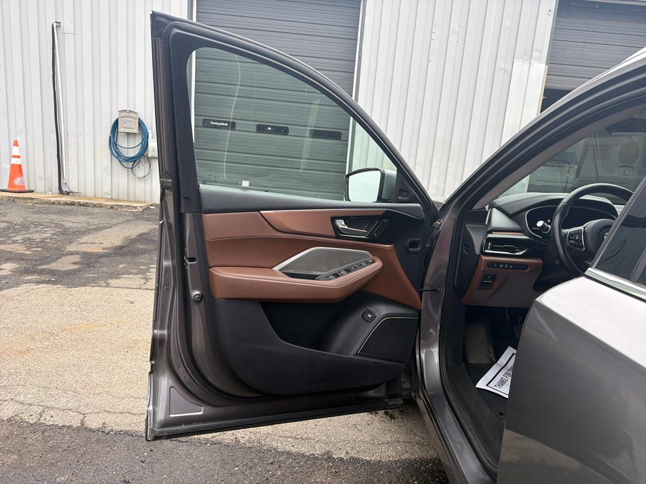 Acura MDX SH-AWD w/Technology Package 2023