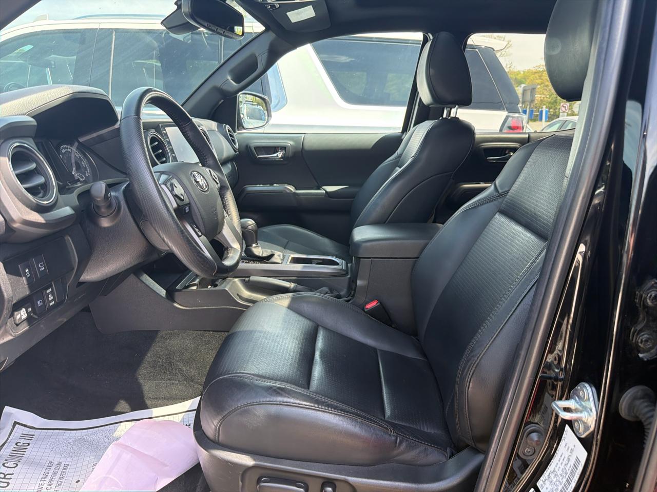 Toyota Tacoma 4WD TRD Off Road Double Cab 5' Bed V6 MT (Natl) 2023