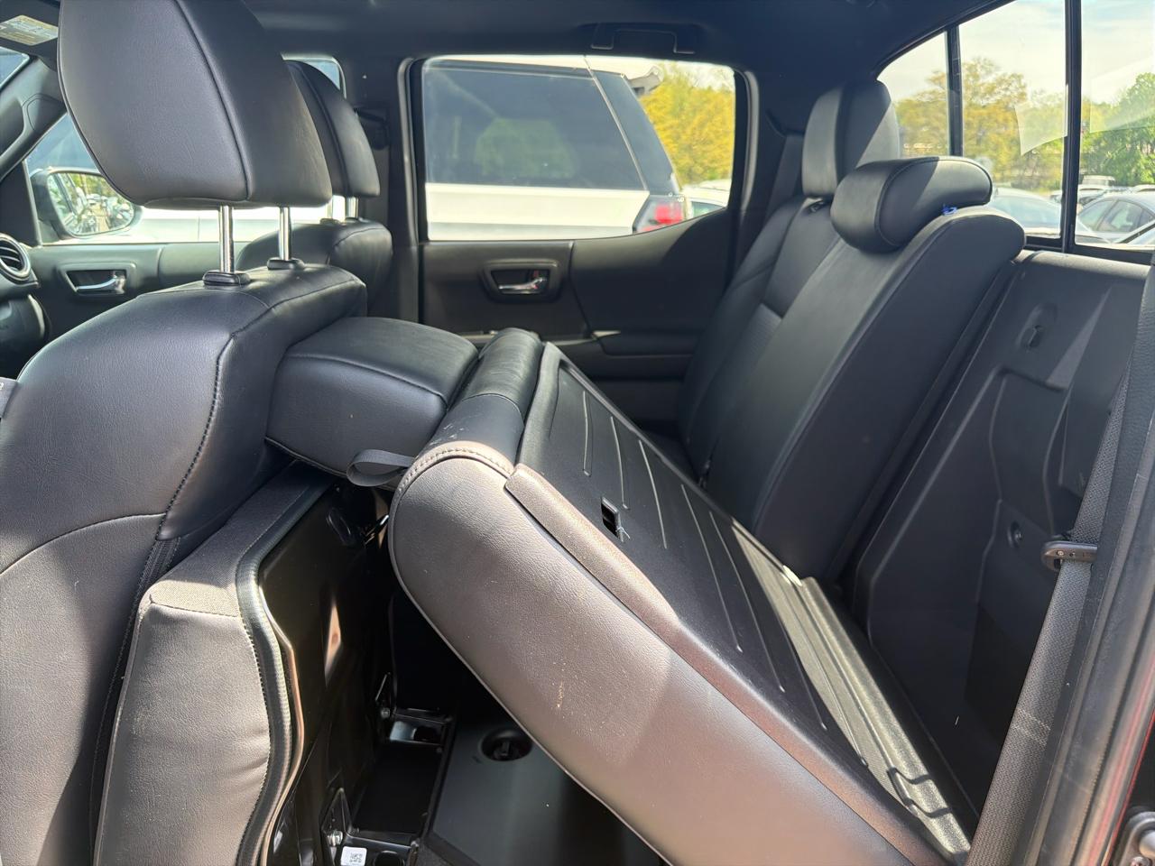 Toyota Tacoma 4WD TRD Off Road Double Cab 5' Bed V6 MT (Natl) 2023