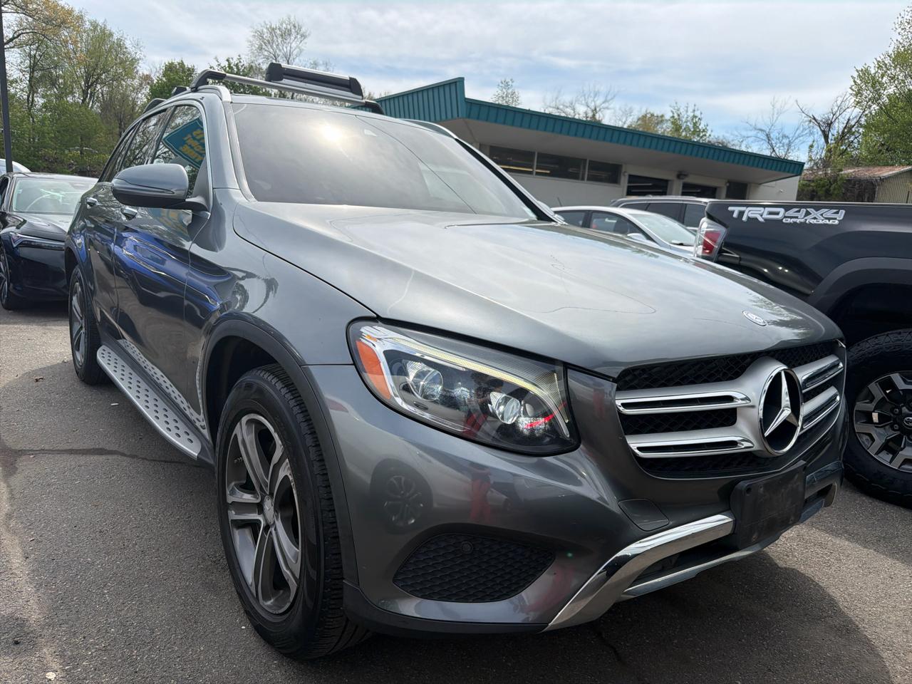 Mercedes-Benz GLC 4MATIC 4dr GLC 300 2016