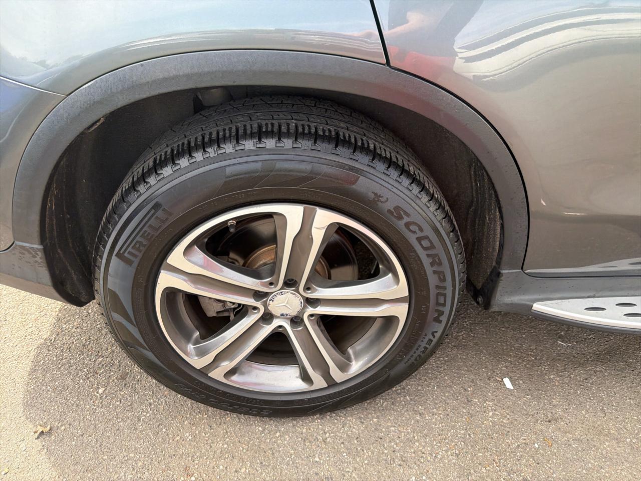 Mercedes-Benz GLC 4MATIC 4dr GLC 300 2016