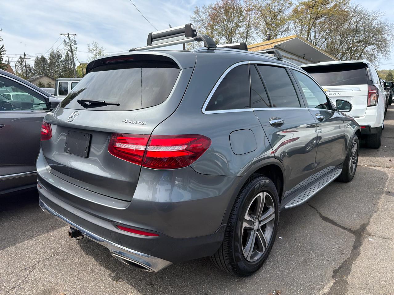 Mercedes-Benz GLC 4MATIC 4dr GLC 300 2016
