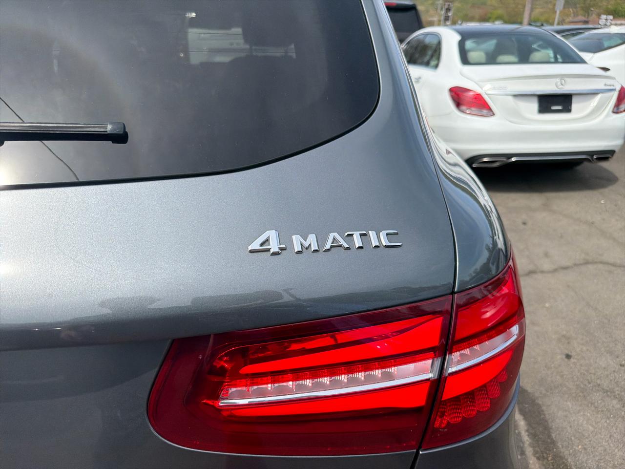 Mercedes-Benz GLC 4MATIC 4dr GLC 300 2016