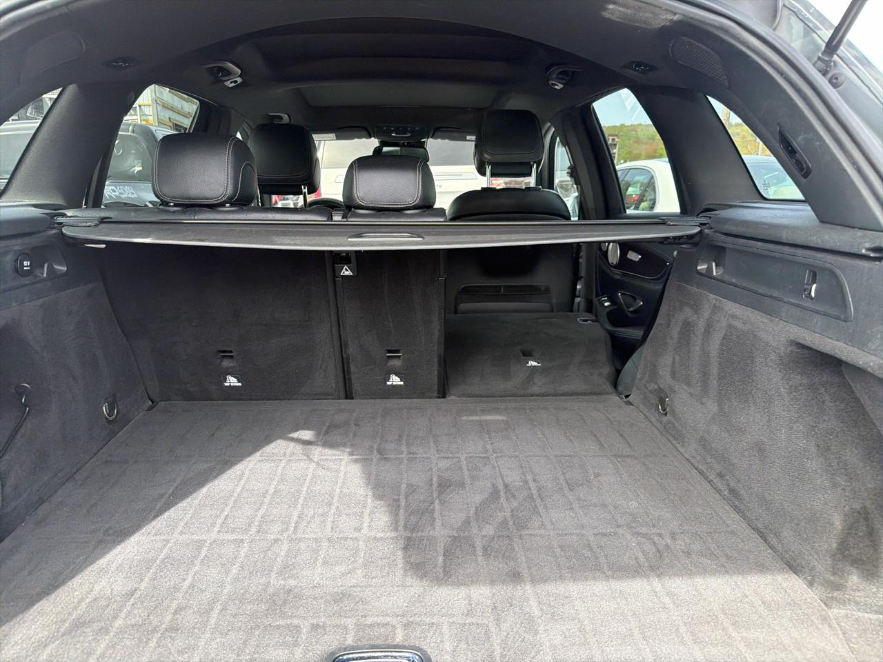 Mercedes-Benz GLC 4MATIC 4dr GLC 300 2016