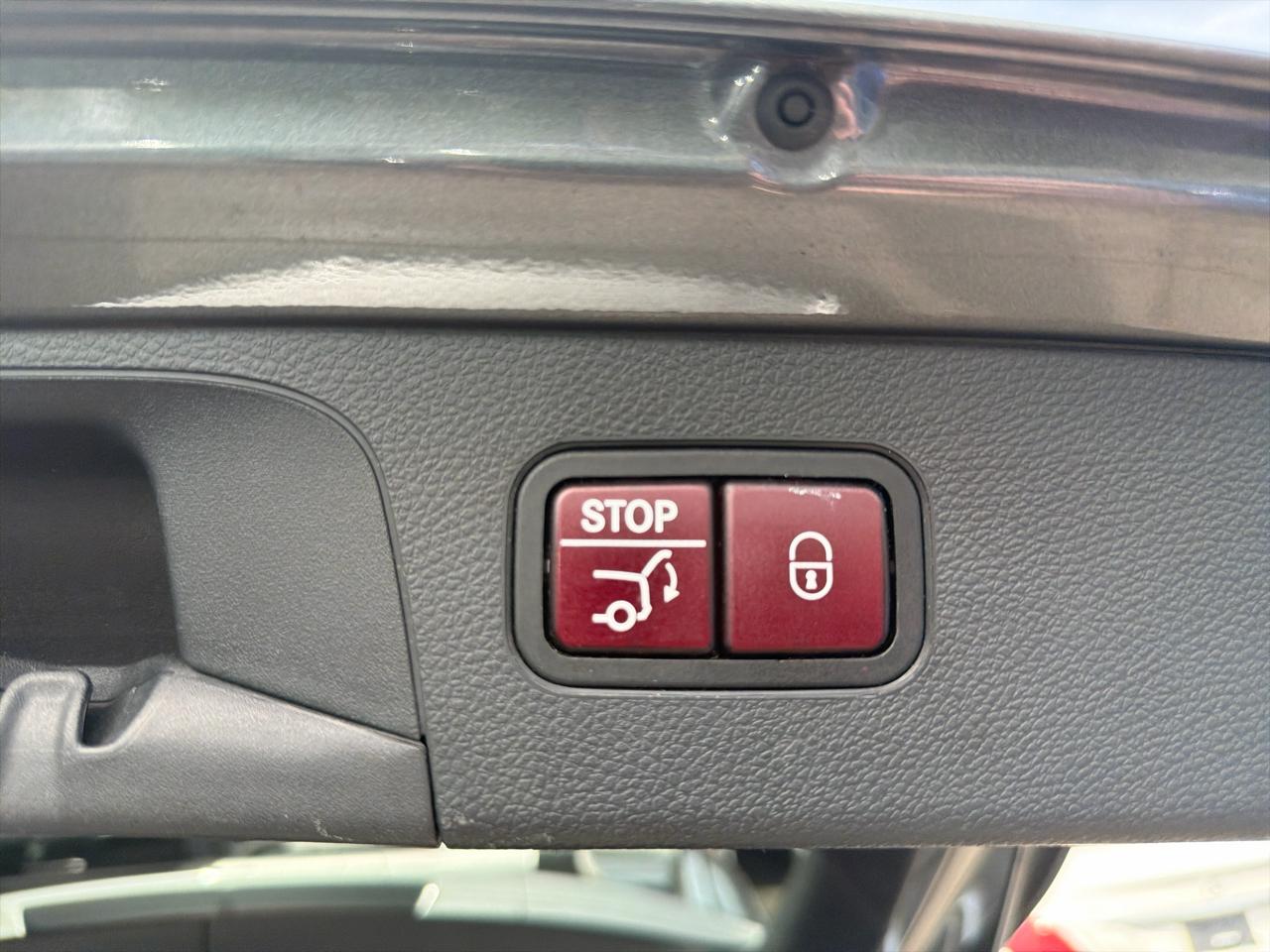 Mercedes-Benz GLC 4MATIC 4dr GLC 300 2016