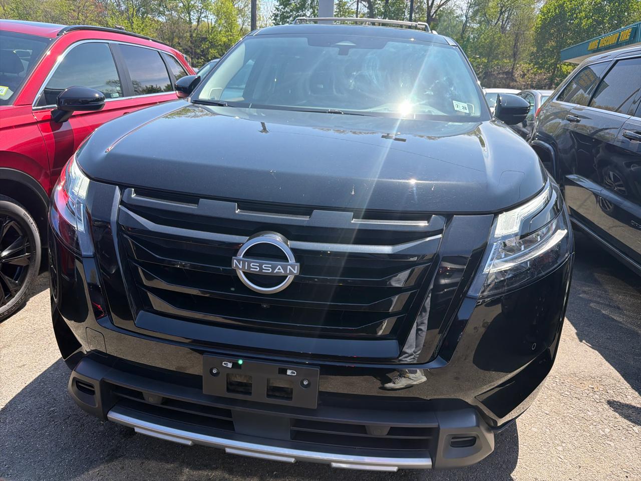 Nissan Pathfinder Platinum 4WD 2023