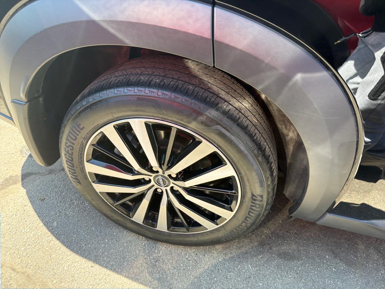 Nissan Pathfinder Platinum 4WD 2023