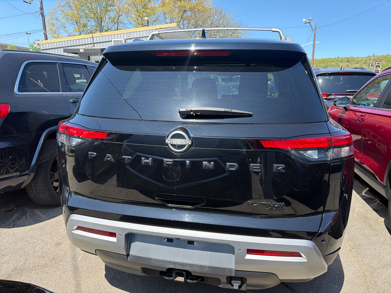 Nissan Pathfinder Platinum 4WD 2023