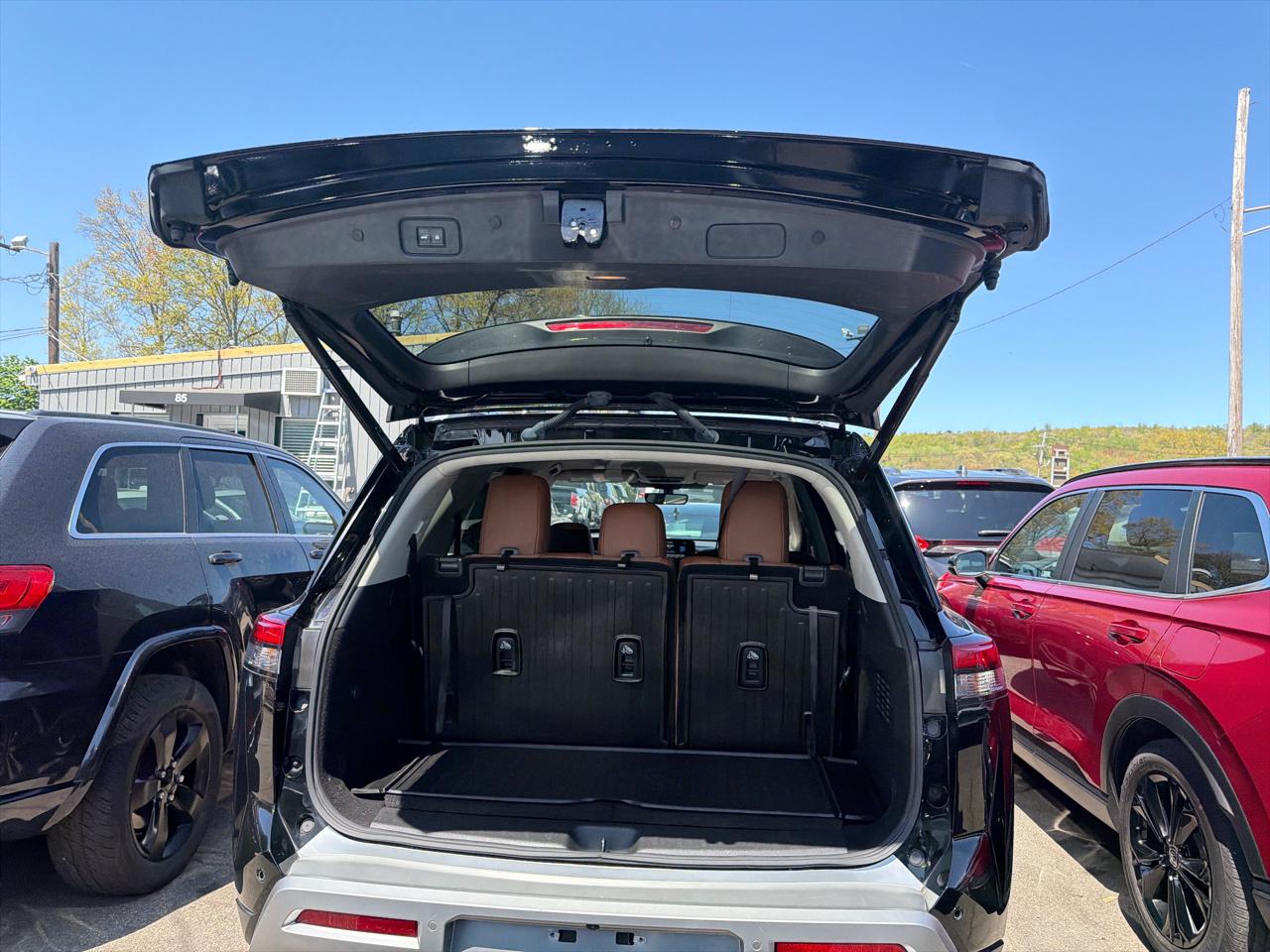 Nissan Pathfinder Platinum 4WD 2023