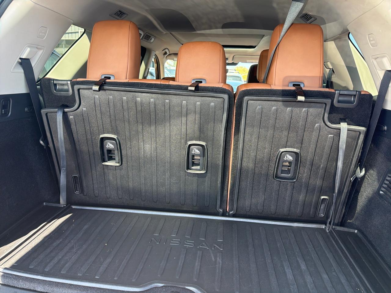 Nissan Pathfinder Platinum 4WD 2023