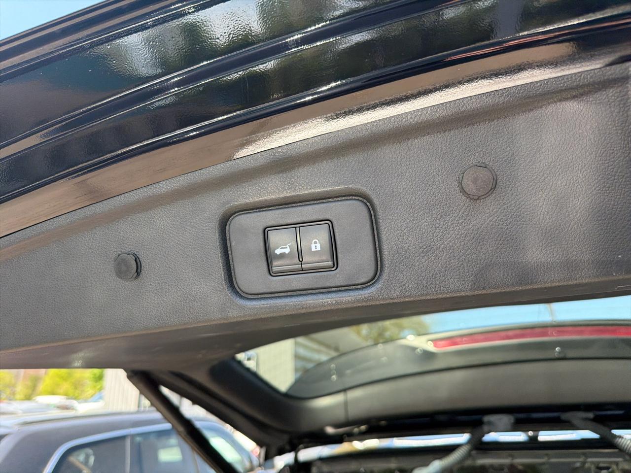 Nissan Pathfinder Platinum 4WD 2023