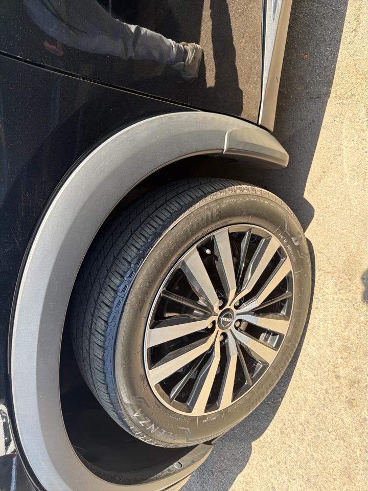 Nissan Pathfinder Platinum 4WD 2023