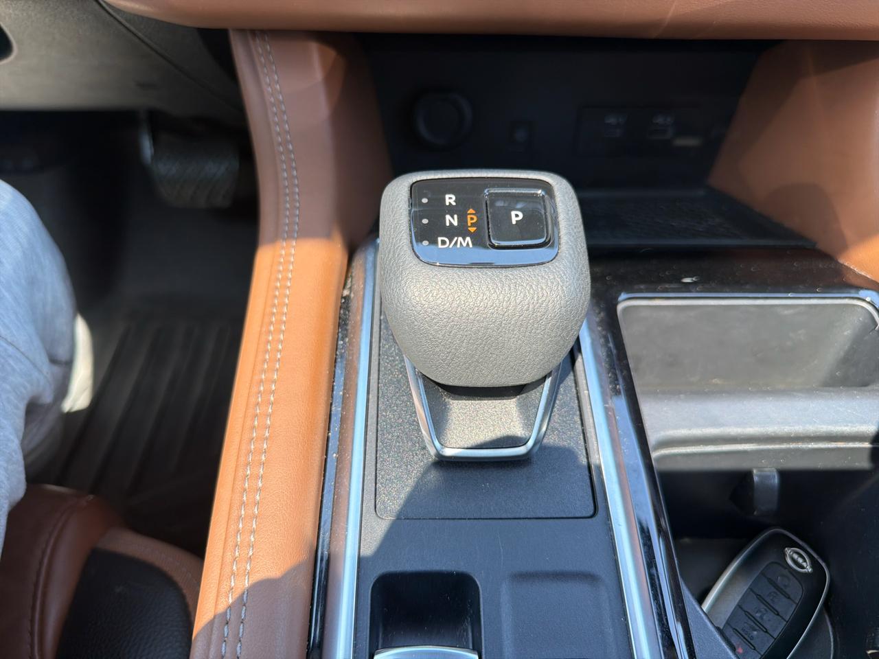 Nissan Pathfinder Platinum 4WD 2023