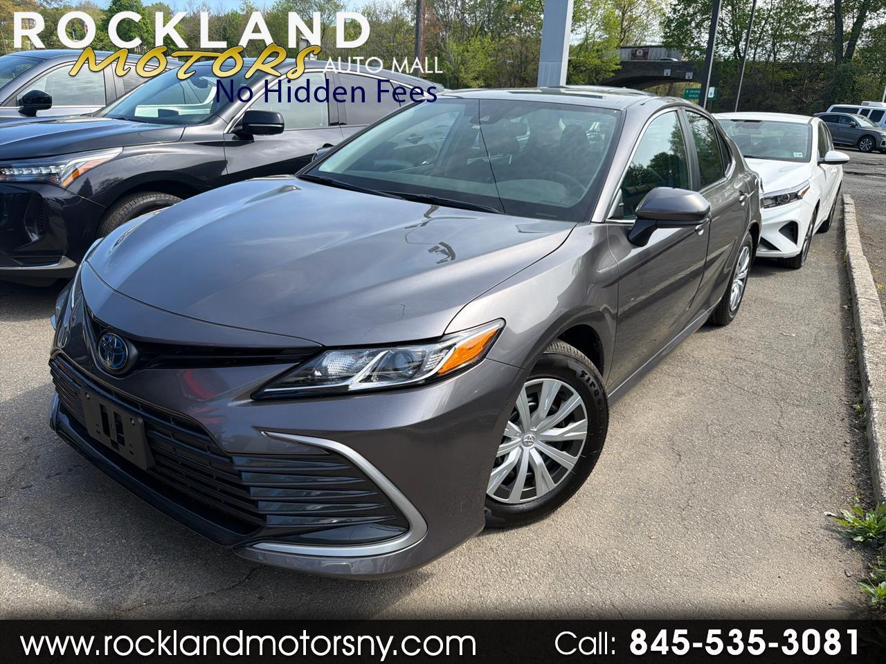 Toyota Camry Hybrid LE CVT (Natl) 2023