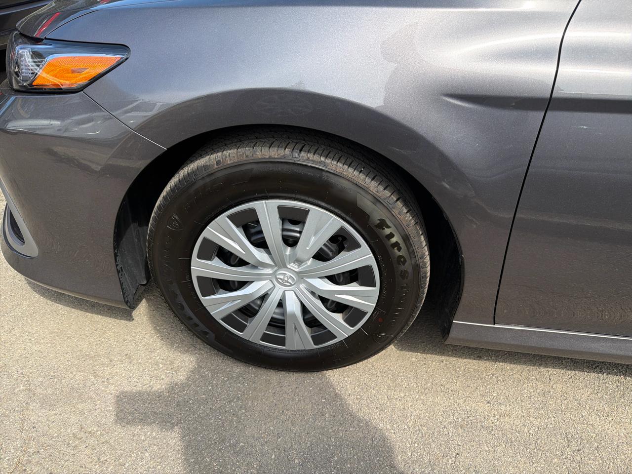 Toyota Camry Hybrid LE CVT (Natl) 2023