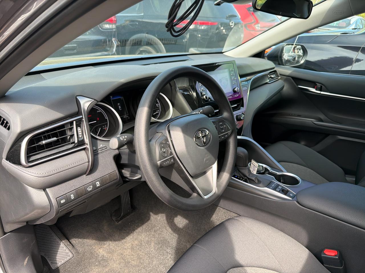 Toyota Camry Hybrid LE CVT (Natl) 2023