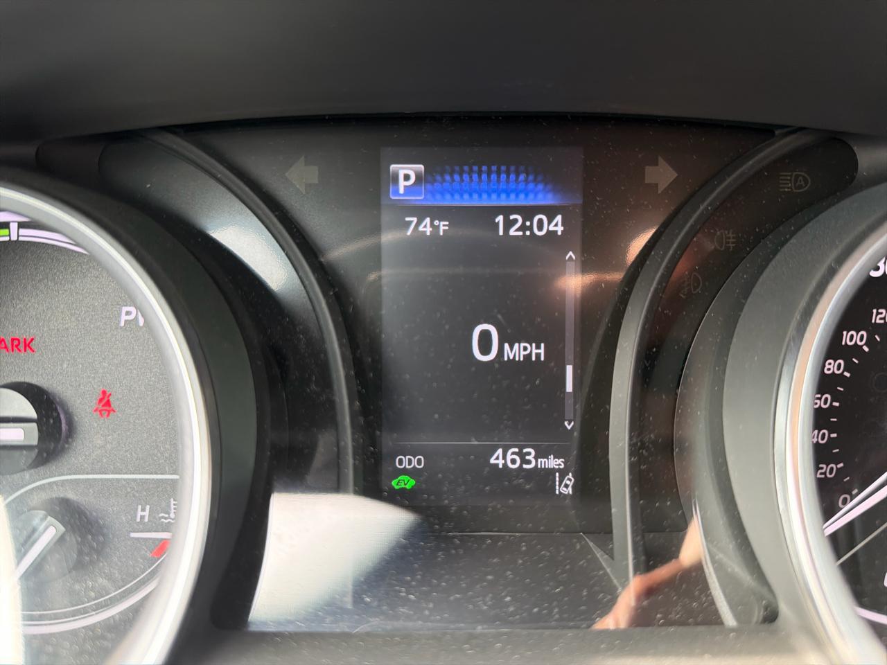 Toyota Camry Hybrid LE CVT (Natl) 2023