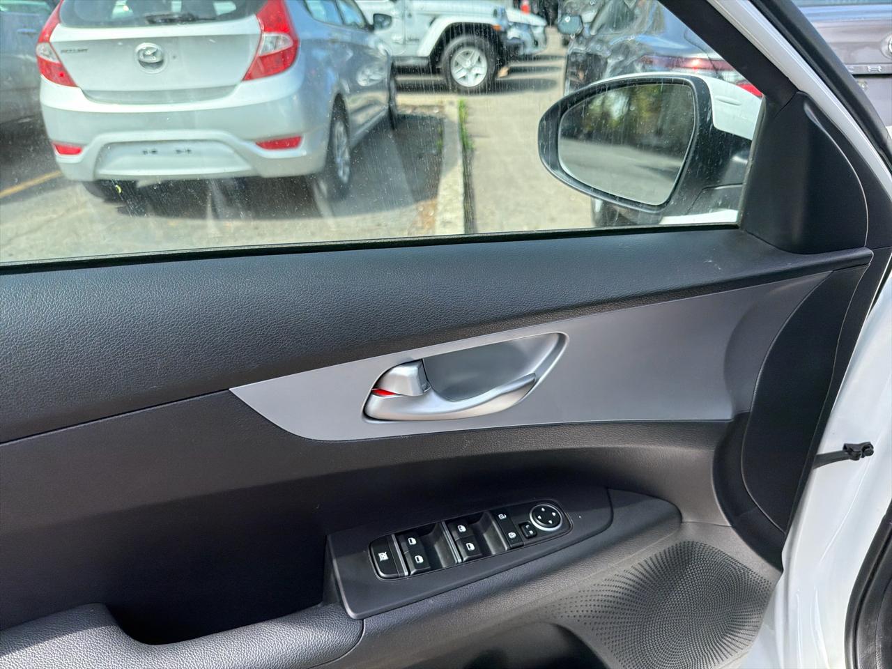 Kia Forte LXS IVT 2023