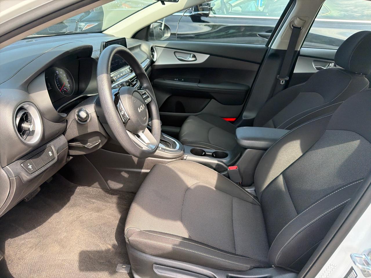 Kia Forte LXS IVT 2023