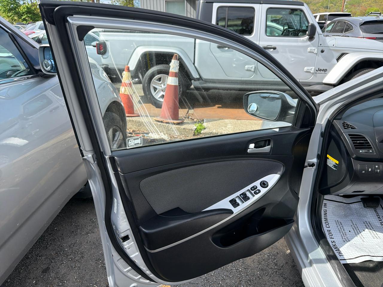 Hyundai Accent 5dr HB Auto GS 2012