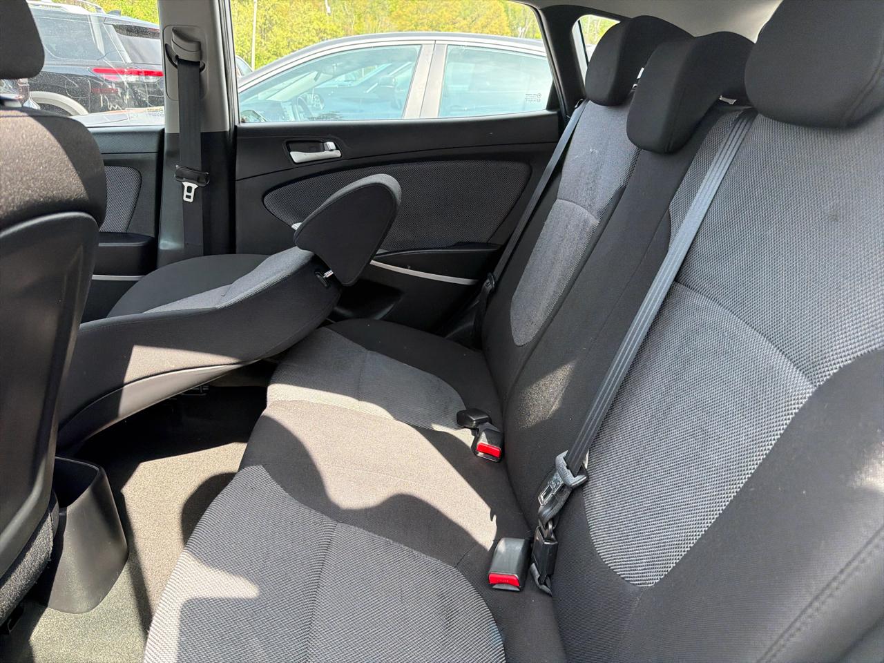 Hyundai Accent 5dr HB Auto GS 2012