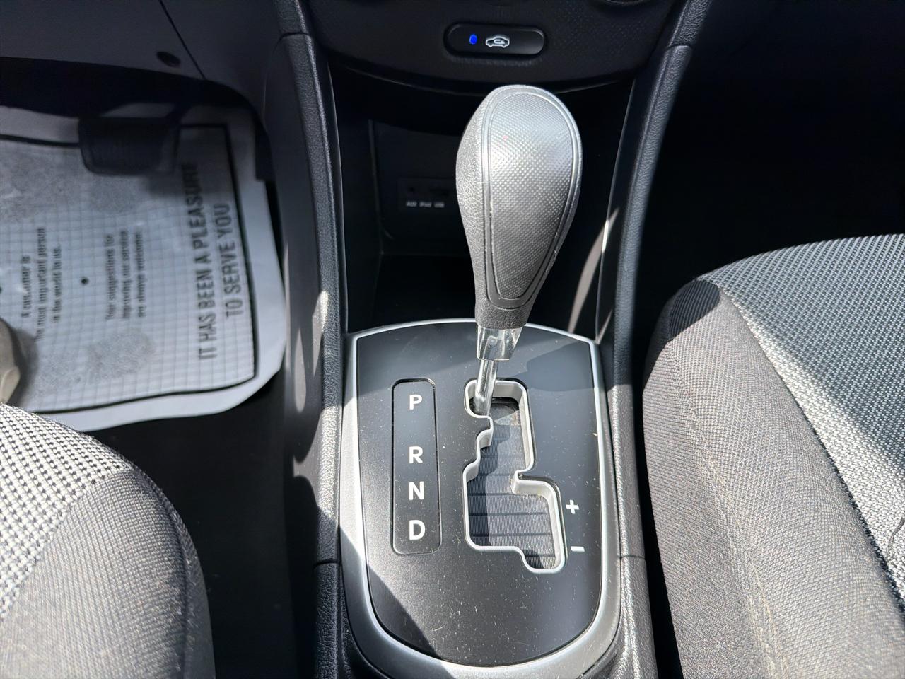 Hyundai Accent 5dr HB Auto GS 2012