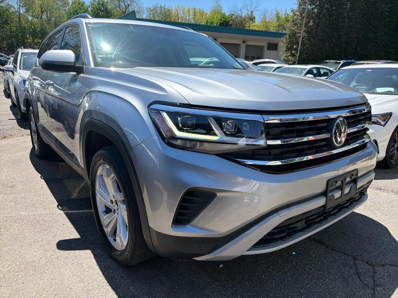 Volkswagen Atlas 3.6L V6 SE w/Technology 4MOTION 2023
