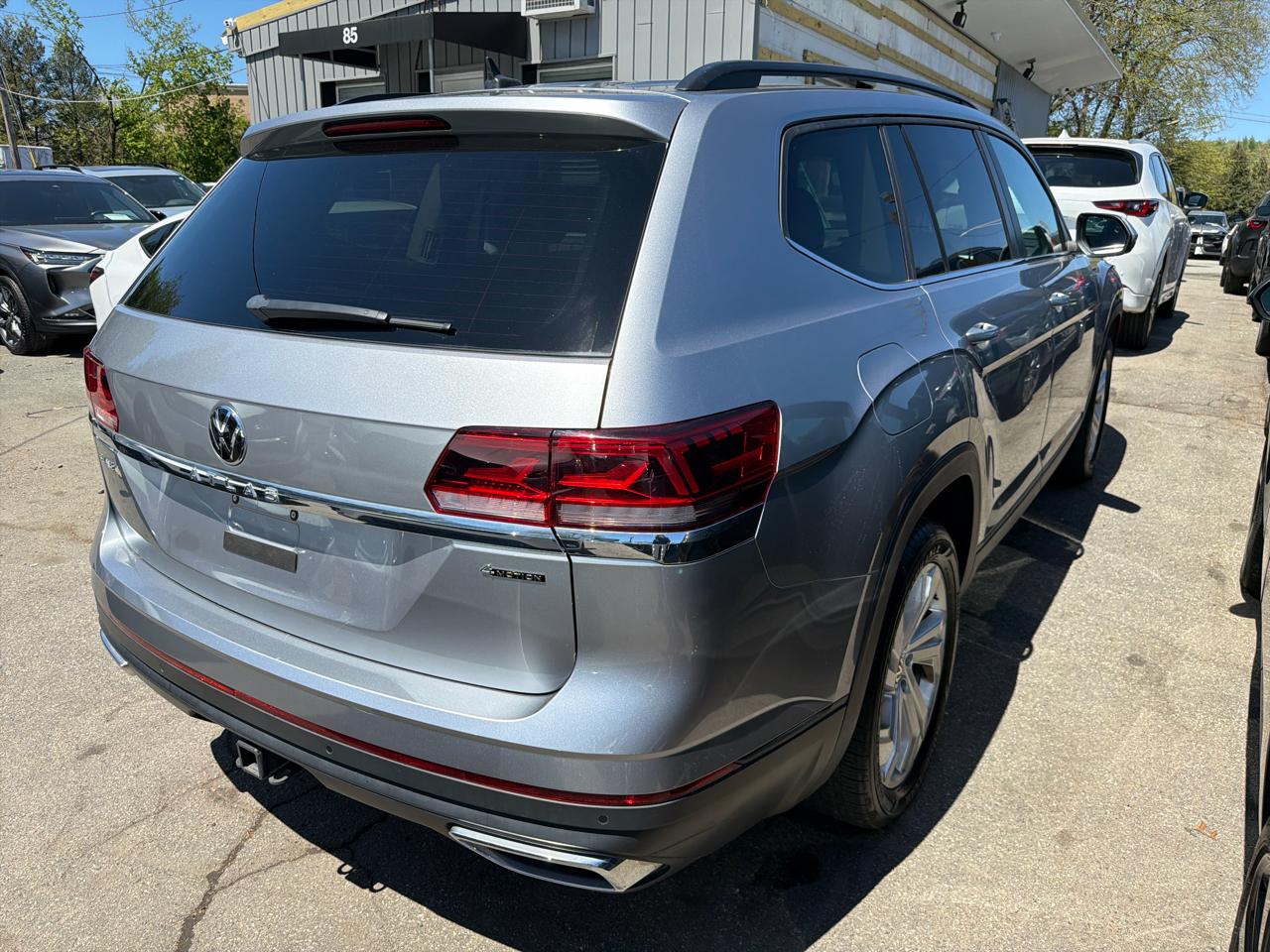 Volkswagen Atlas 3.6L V6 SE w/Technology 4MOTION 2023
