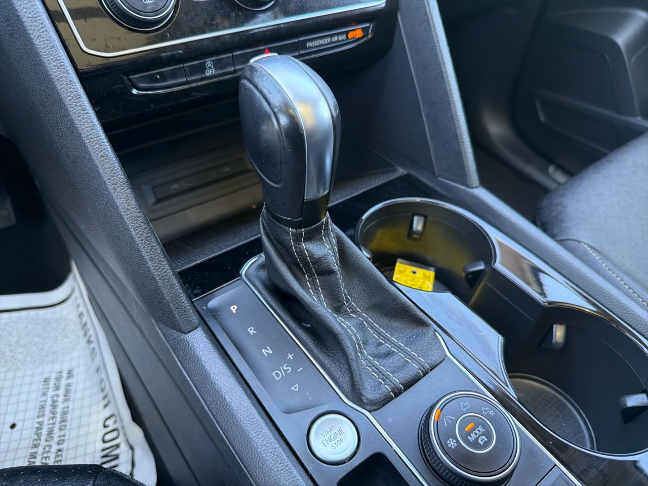 Volkswagen Atlas 3.6L V6 SE w/Technology 4MOTION 2023