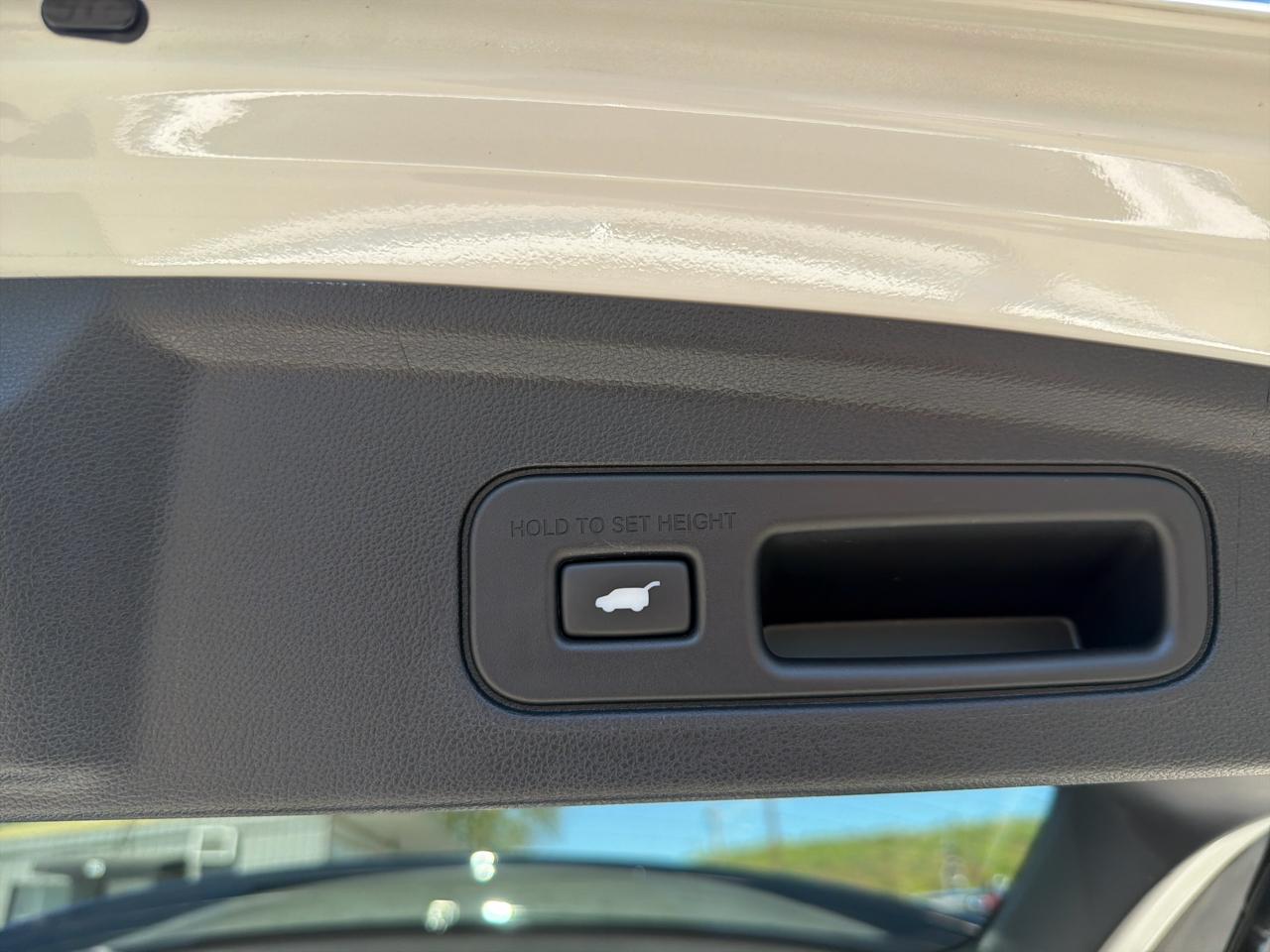 Acura MDX SH-AWD w/Technology Package 2024