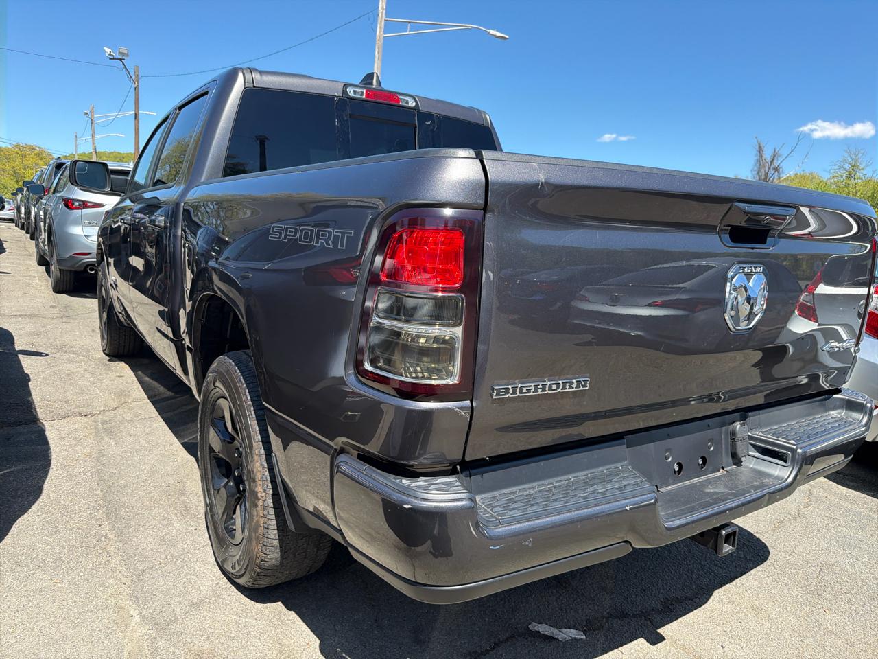 RAM 1500 Big Horn 4x4 Crew Cab 5'7" Box 2023