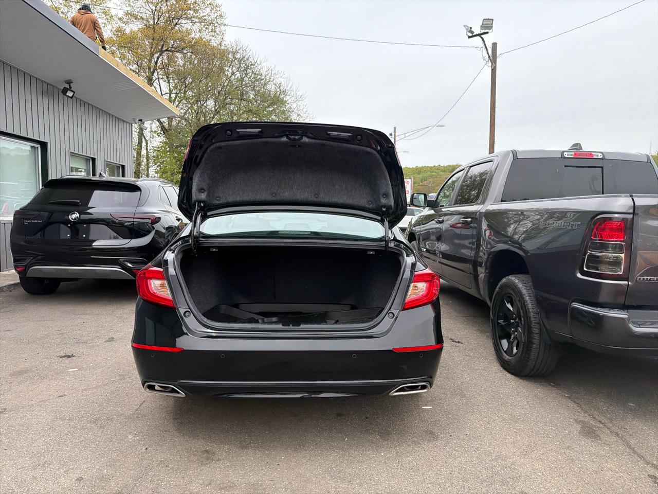 Honda Accord Sedan Touring 2.0T Auto 2019