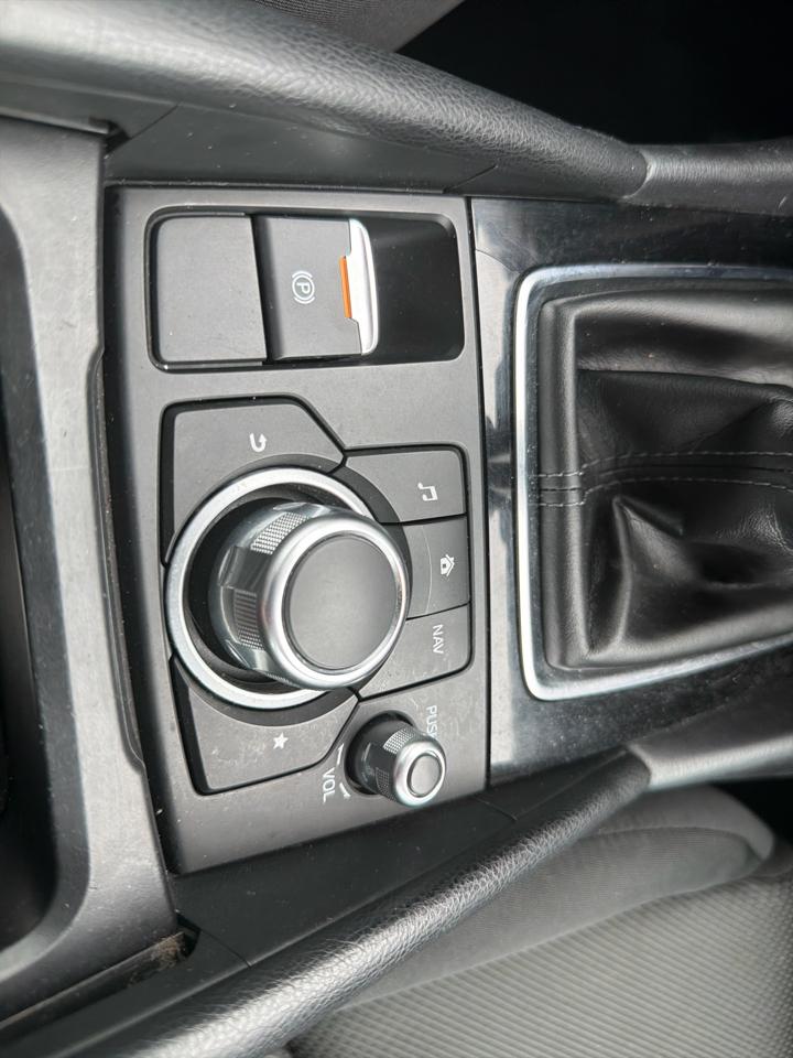 Mazda Mazda3 5-Door Sport Manual 2018