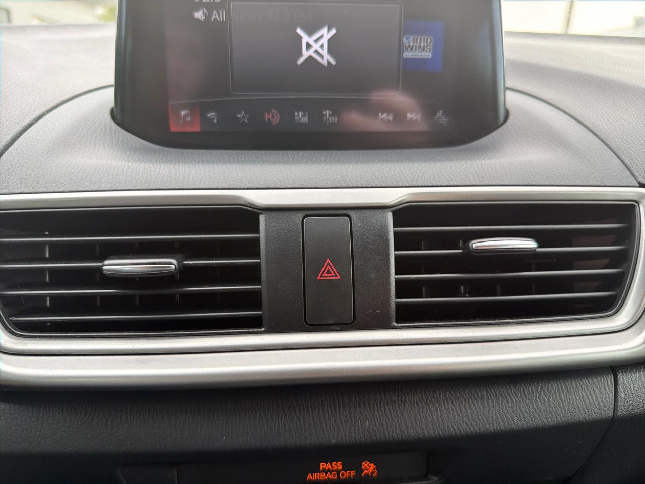 Mazda Mazda3 5-Door Sport Manual 2018