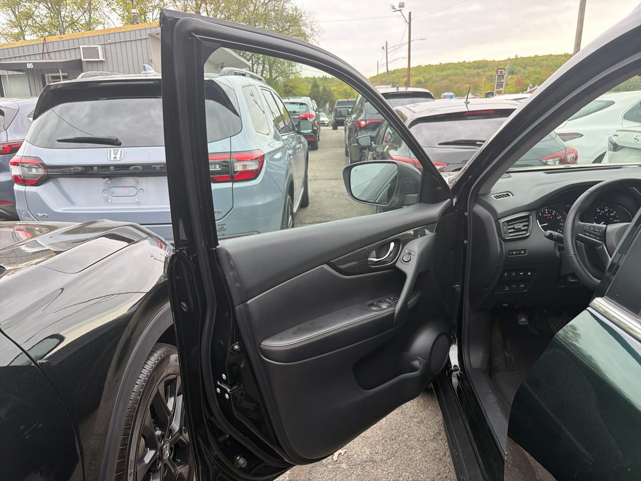 Nissan Rogue AWD SV 2020