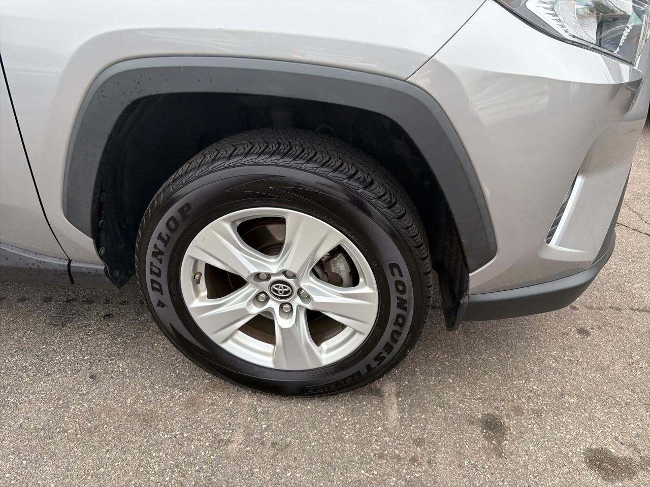 Toyota RAV4 XLE AWD (Natl) 2019
