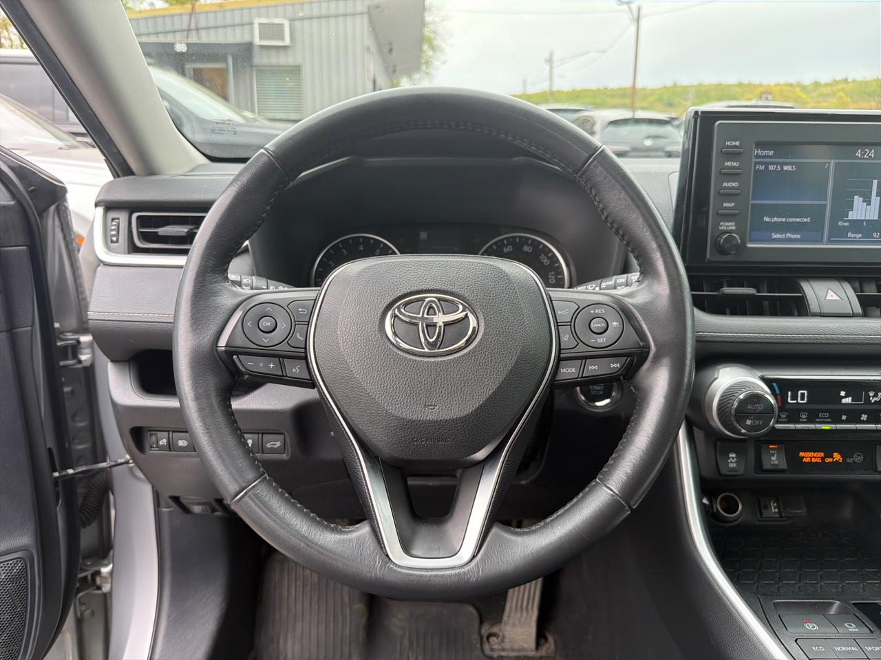 Toyota RAV4 XLE AWD (Natl) 2019